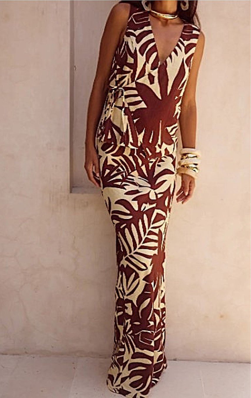 Close-up of the skirt's print and waistline fit.